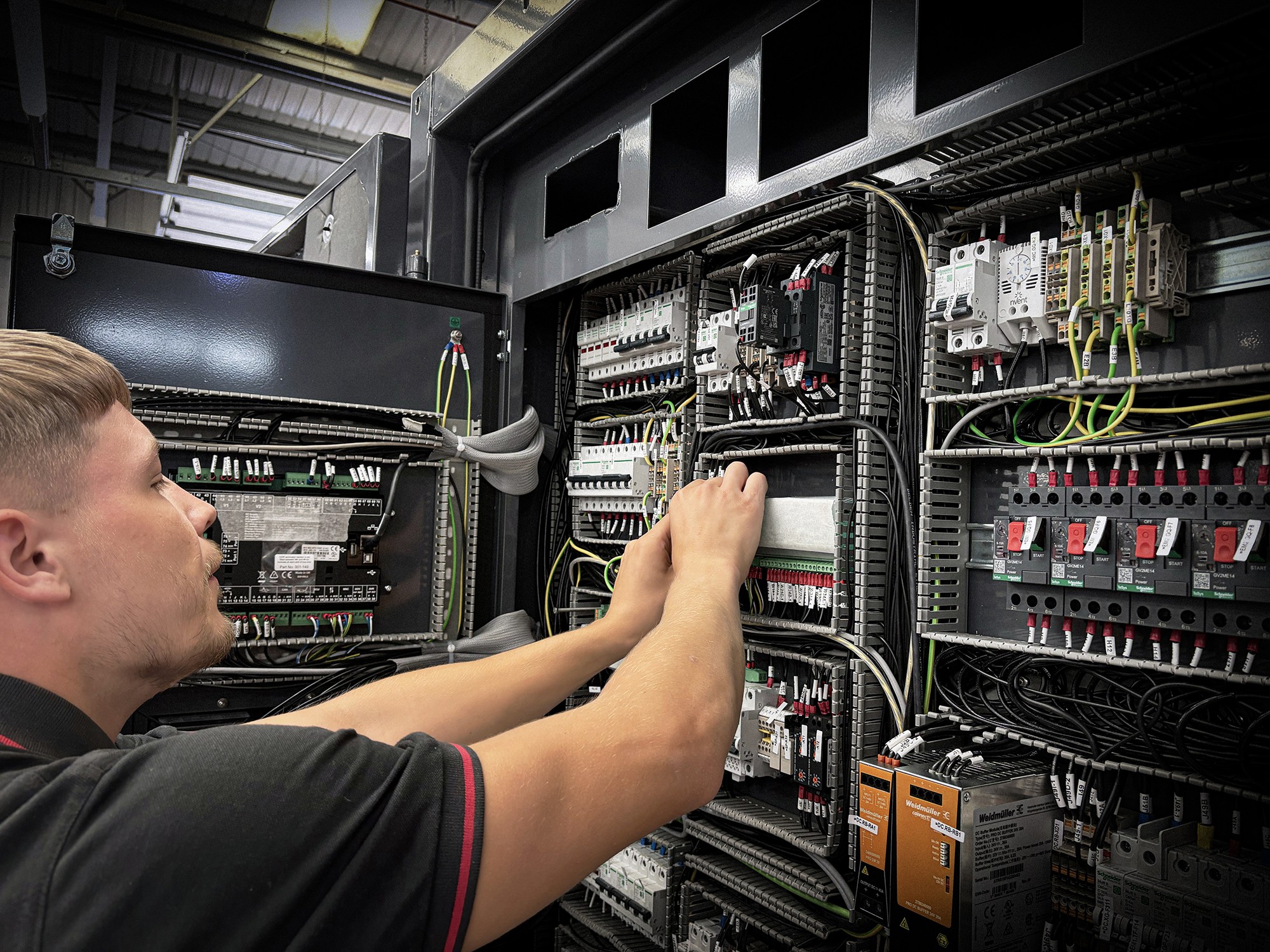 The Great Grid Upgrade’s hidden bottleneck: protection and control capacity » IMG 3171 pp » PP Control & Automation